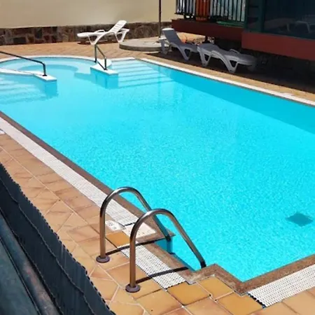 Апартаменты One Bedroom With Pool
